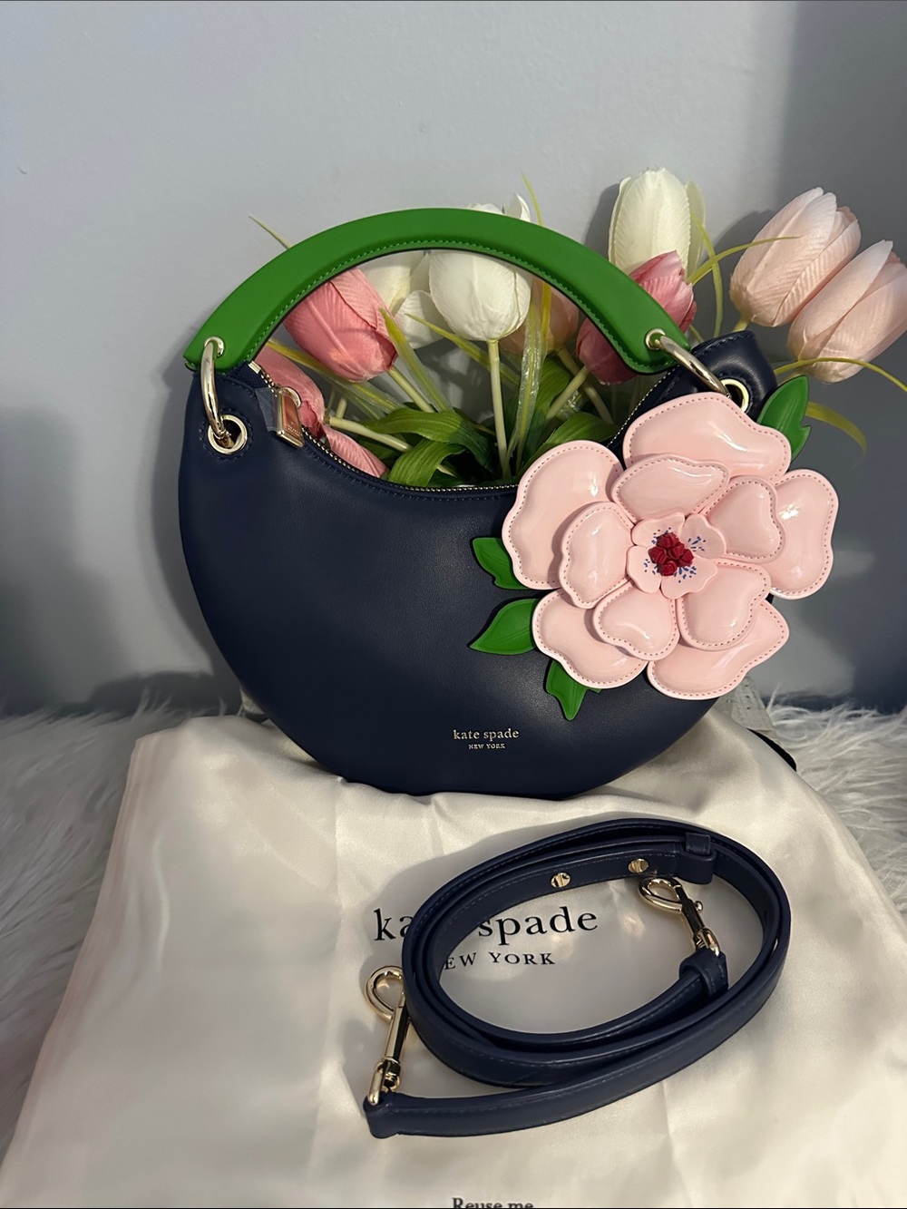 Nwt Kate spade floral appliqué expo bag